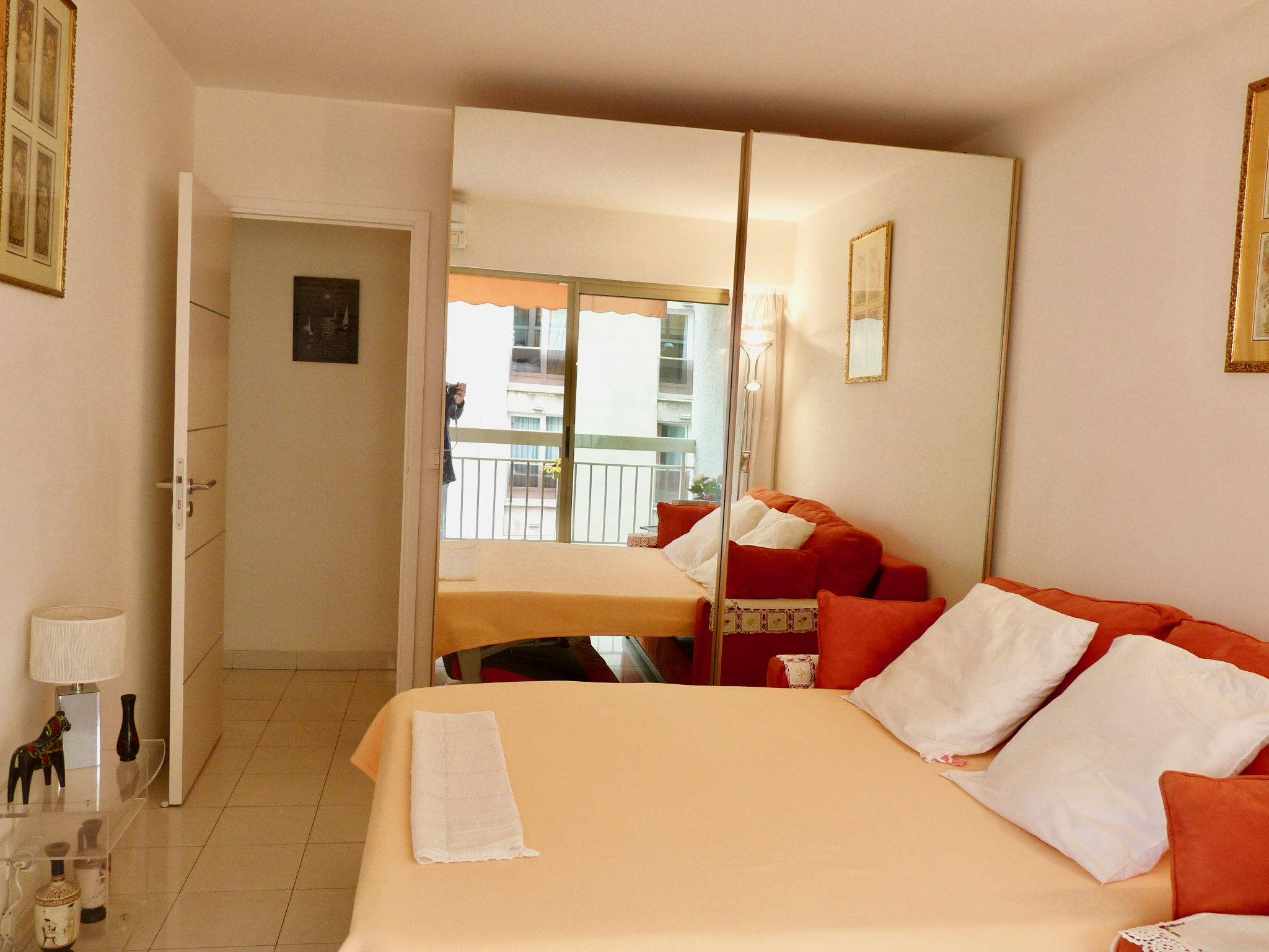 One bedroom apartment in the center of Cannes, next to the Carlton, a few meters from the Croisette - 367 1