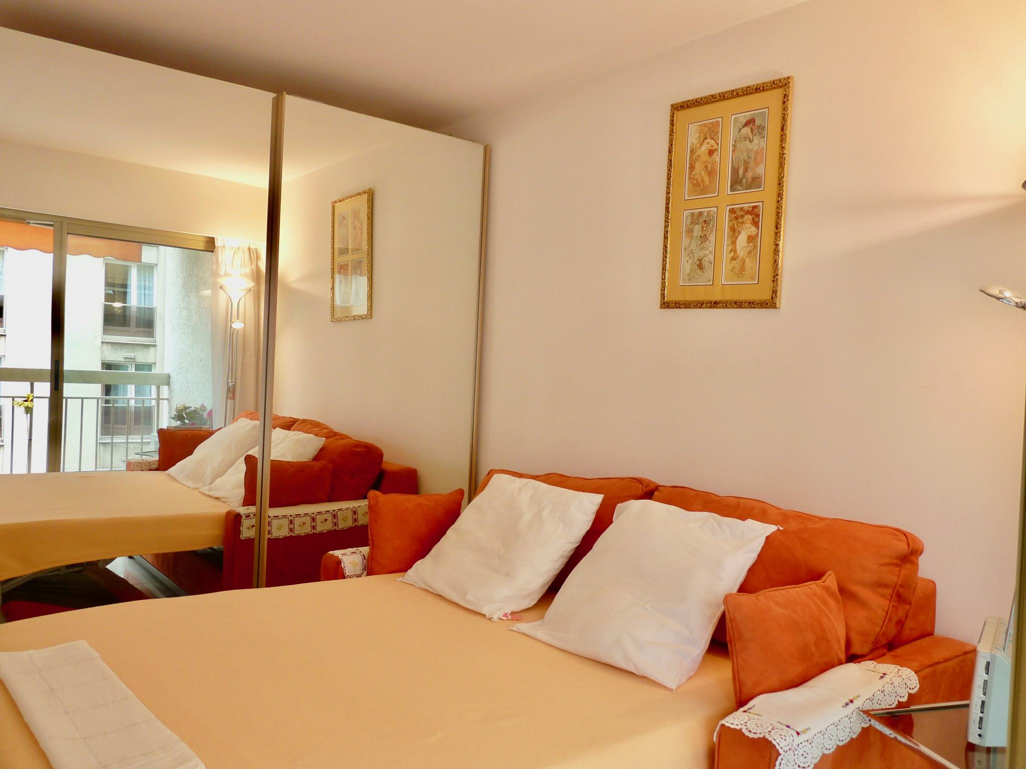 One bedroom apartment in the center of Cannes, next to the Carlton, a few meters from the Croisette - 367 3